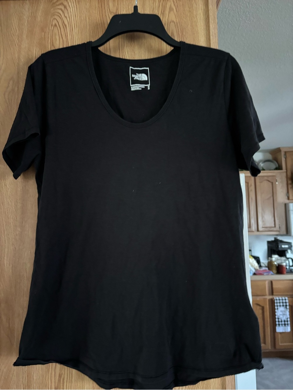 The North Face Women’s Black Short Sleeve Scoop Tee